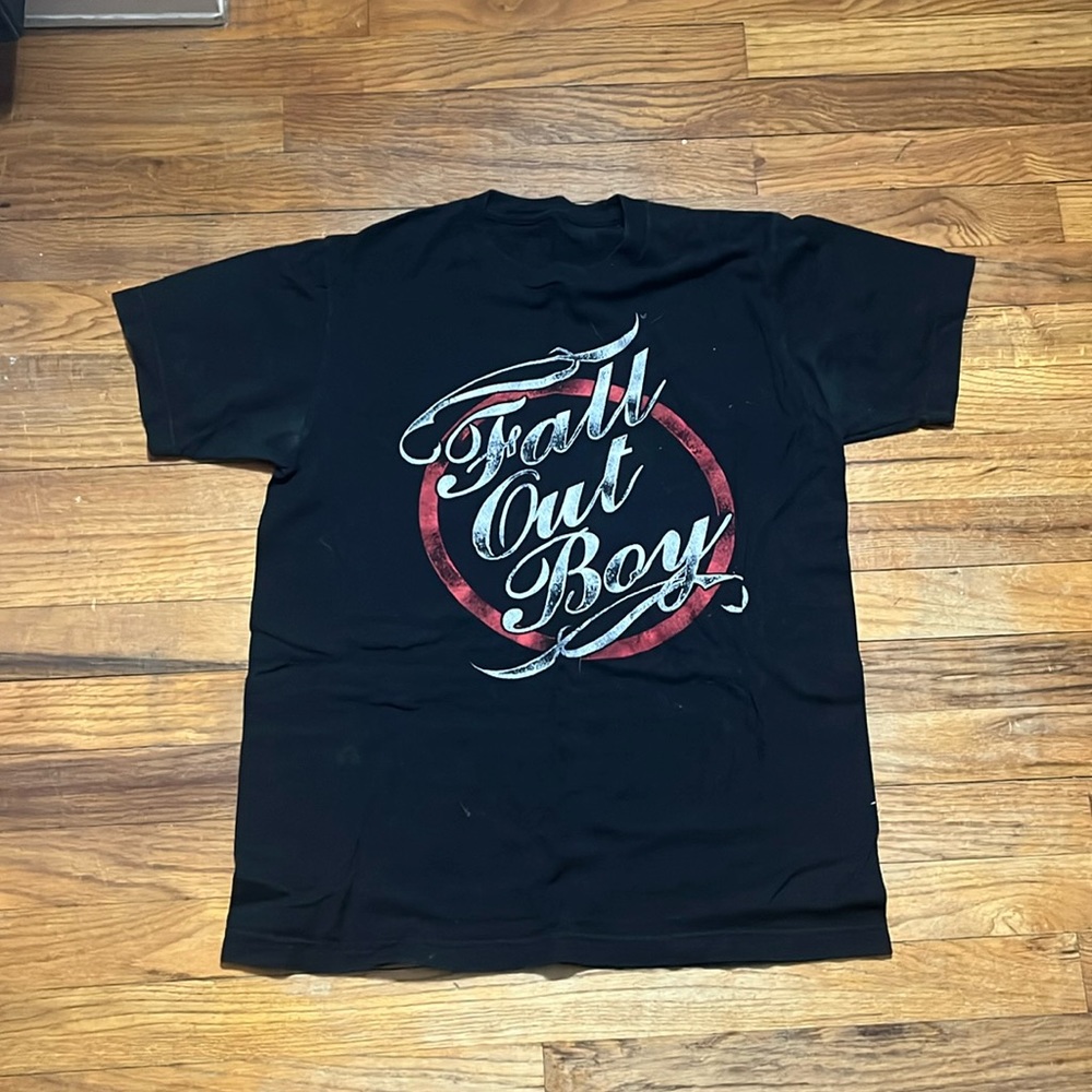 Fall out boy tee size medium
